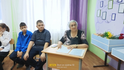 «Сражаюсь, верую, люблю»