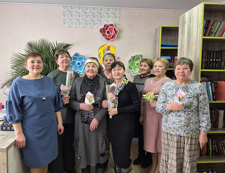 Женщина, весна, любовь