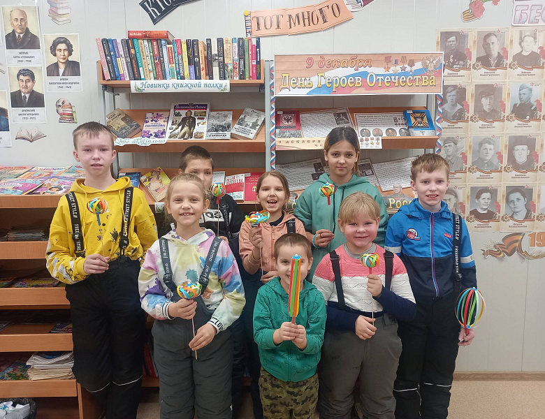 С Новым годом, Рождеством – настоящим волшебством!